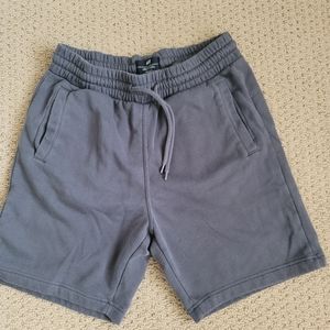 Mens H&M shorts (M)